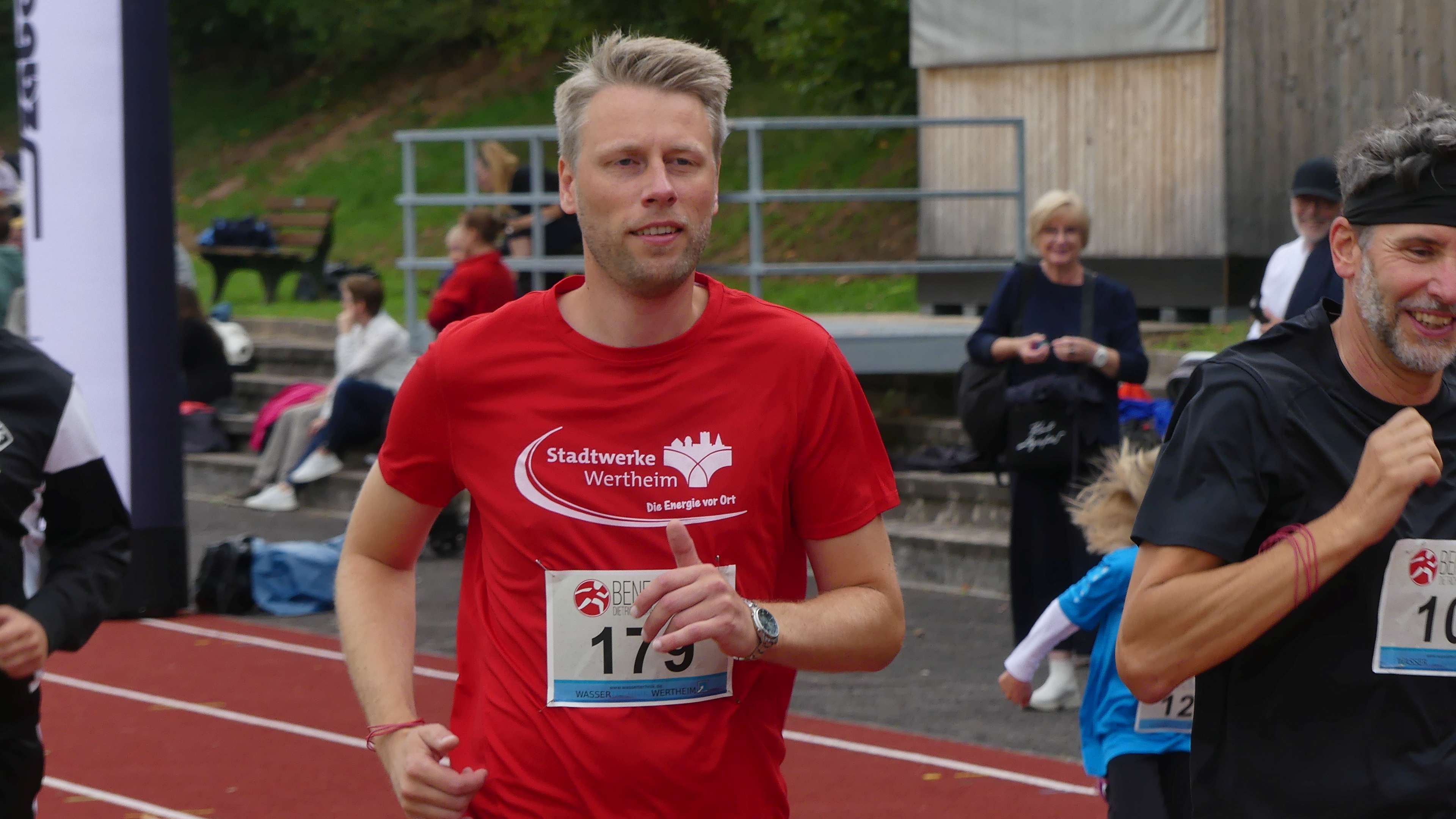 Bild vom 15. Benefizlauf im Jahr 2025. Dies ist das 130. Bild.